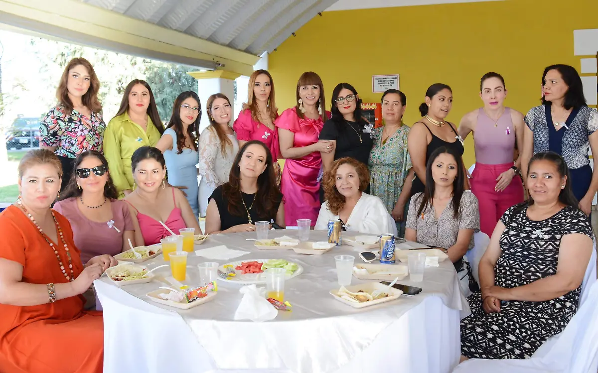 Bárbara Reymundo celebra su despedida de soltera