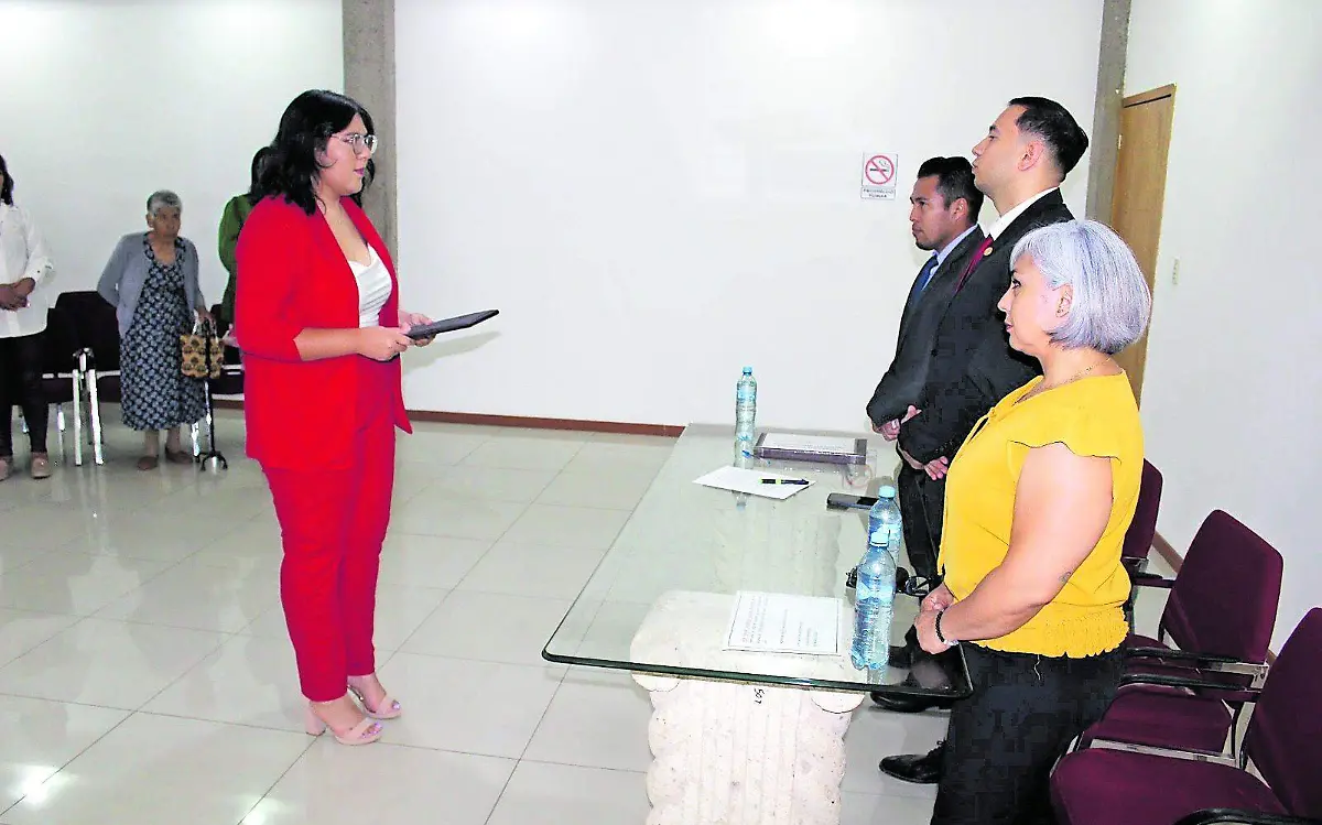 Concluye sus estudios en el ITD Lesly Castro