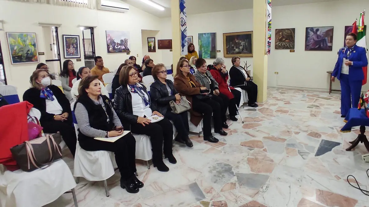 Mesa redonda panamericana de Durango homenajea a Paraguay