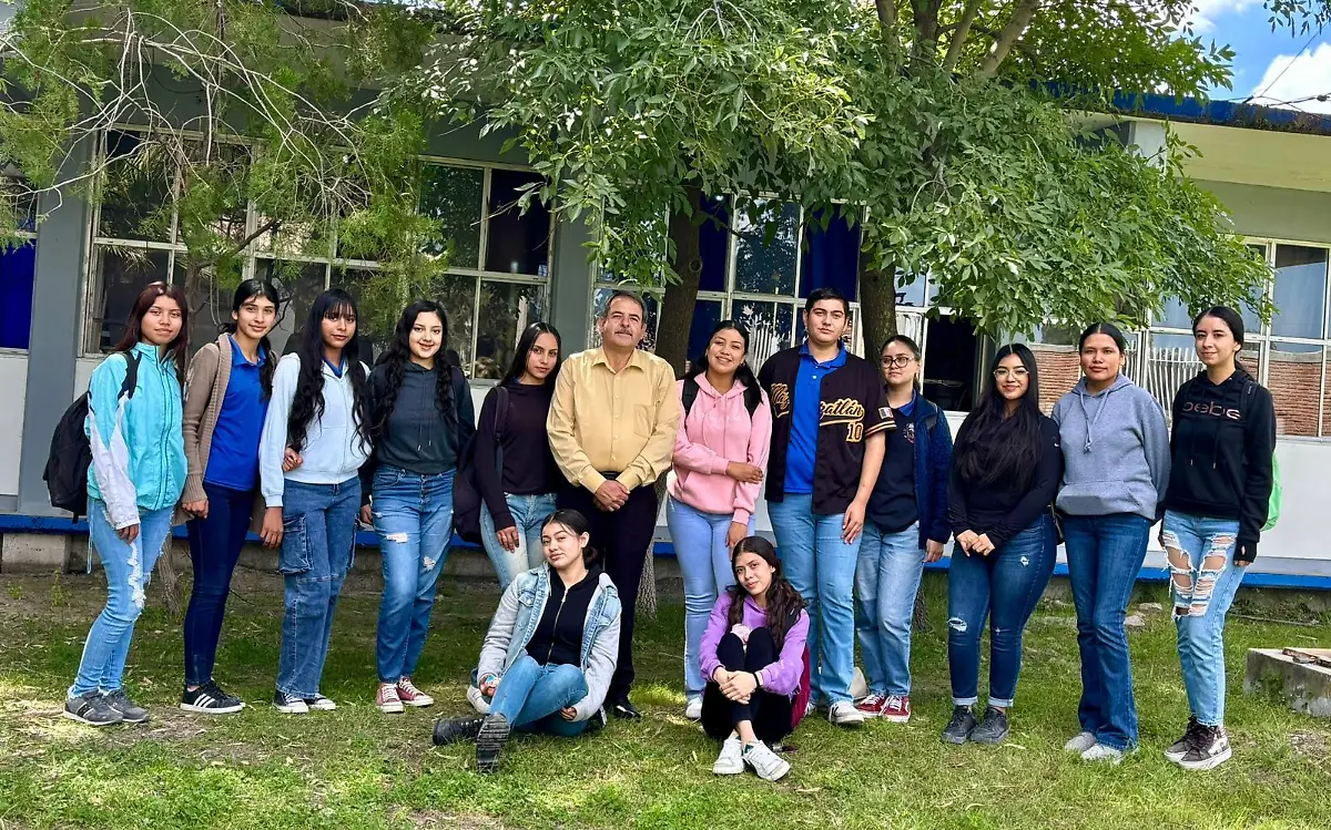 Grupo de V de Administración del CBTA #173