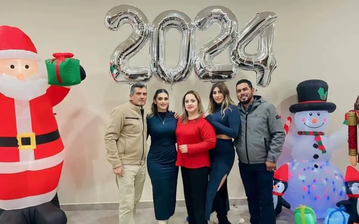 LA FAMILIA NEVAREZ NEVAREZ...