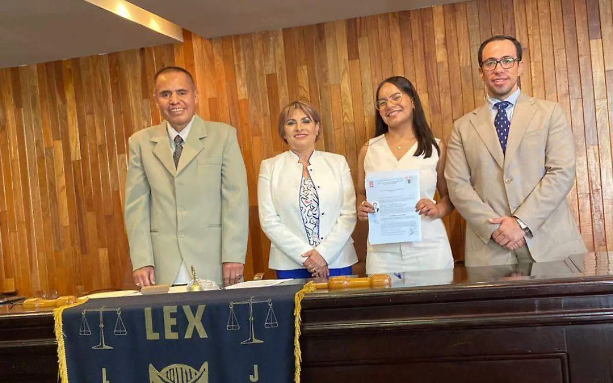 Es nueva Abogada Silvia Lorena Moreno Romero