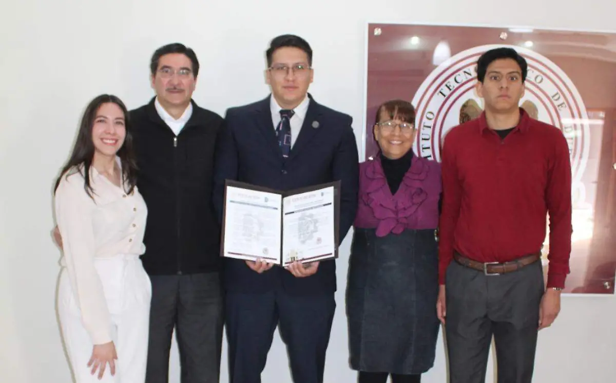 Titulación de Eliezer Ignacio Rodríguez Rosales