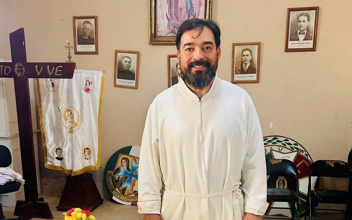 En su cumpleaños el padre Alberto Frausto Rodríguez