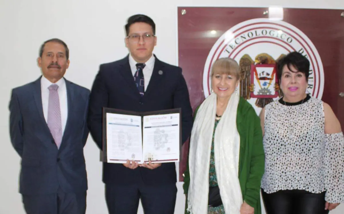 Titulación de Eliezer Ignacio Rodríguez Rosales