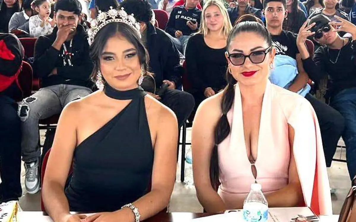 Jurado calificador Jennifer Fuentevilla Favela y Lupita Ríos Serna