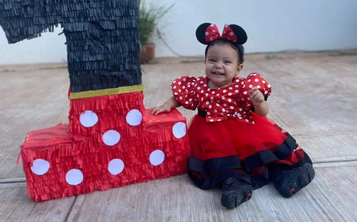 Bautizo y primer año de Aitana Itsae Cabrales R