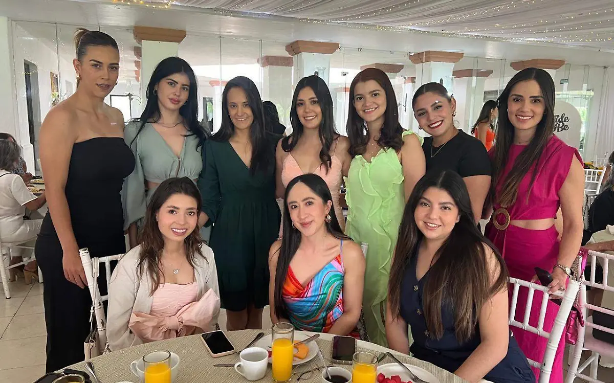 Paulina Mijares dice adiós a la soltería