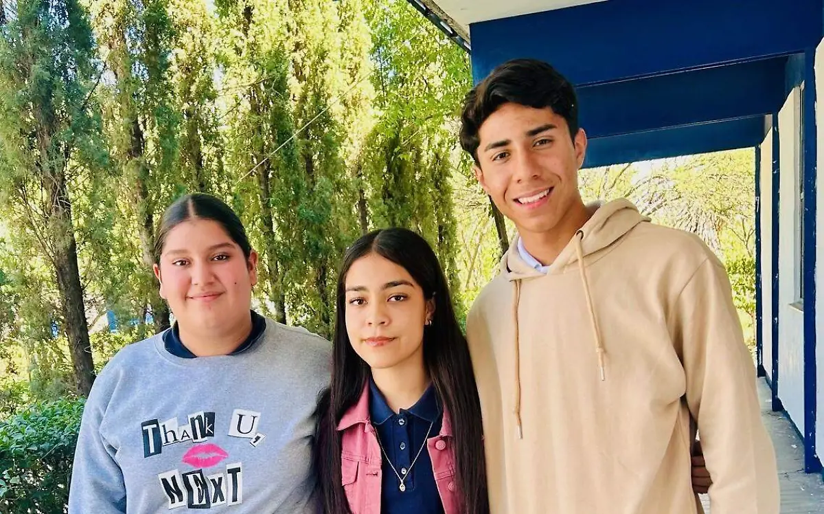 Integrantes del Comité Escolar Construye T