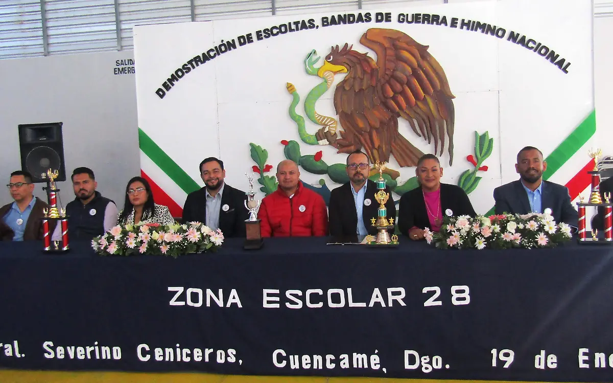 Invitados de honor en Demostración de Escoltas