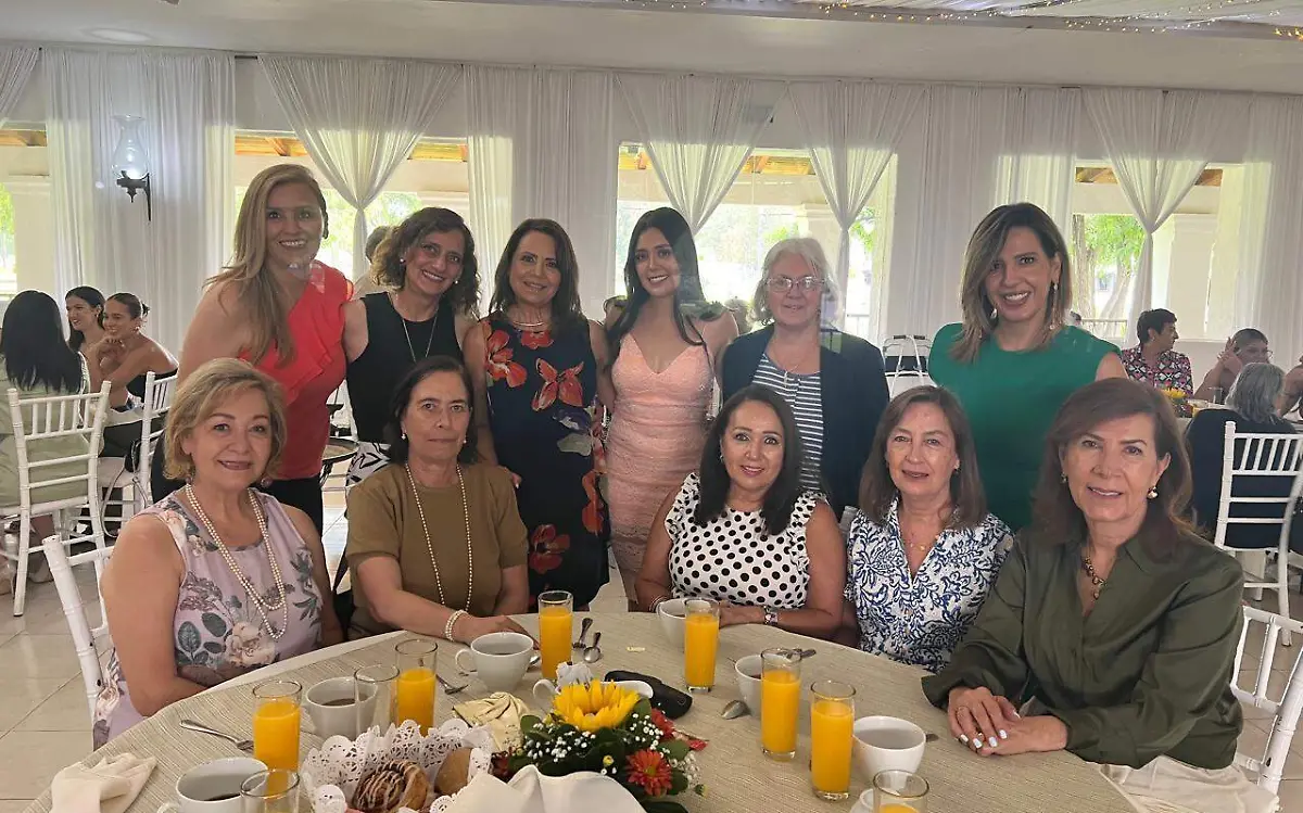 Paulina Mijares dice adiós a la soltería