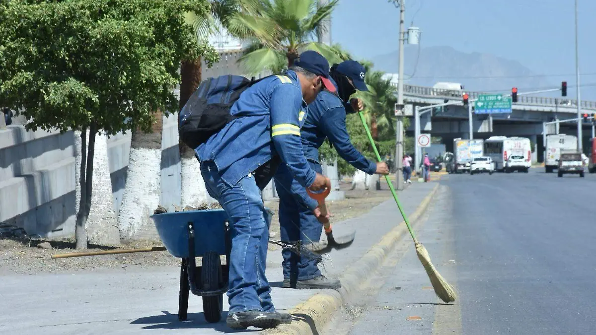 Realizan brigadas de limpieza en Gómez Palacio