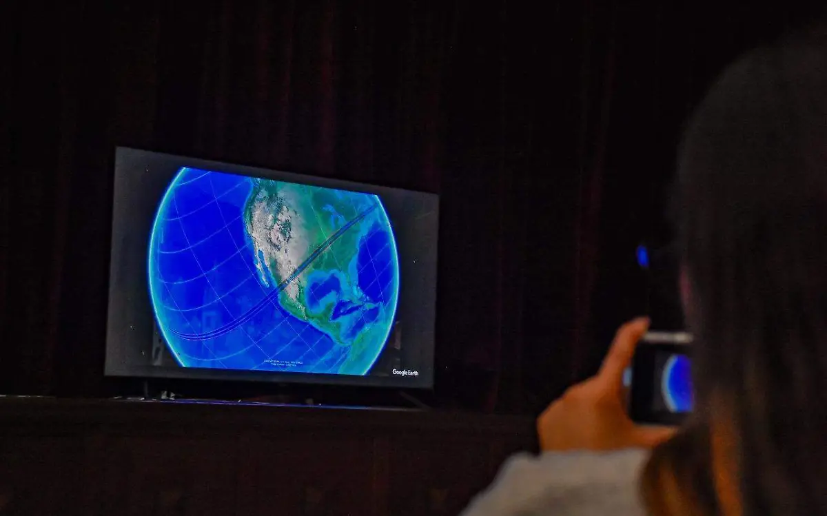 Dan capacitación sobre el eclipse solar a empresarios de Lerdo