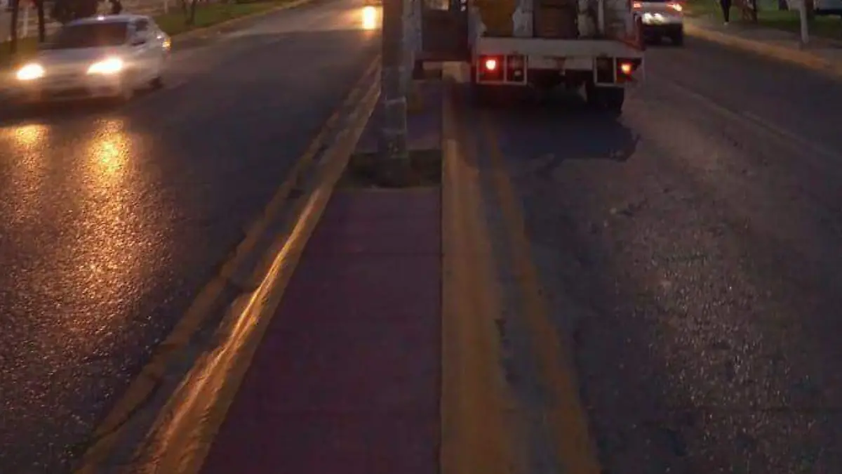 Atiende servicios públicos alumbrado en bulevar Alemán