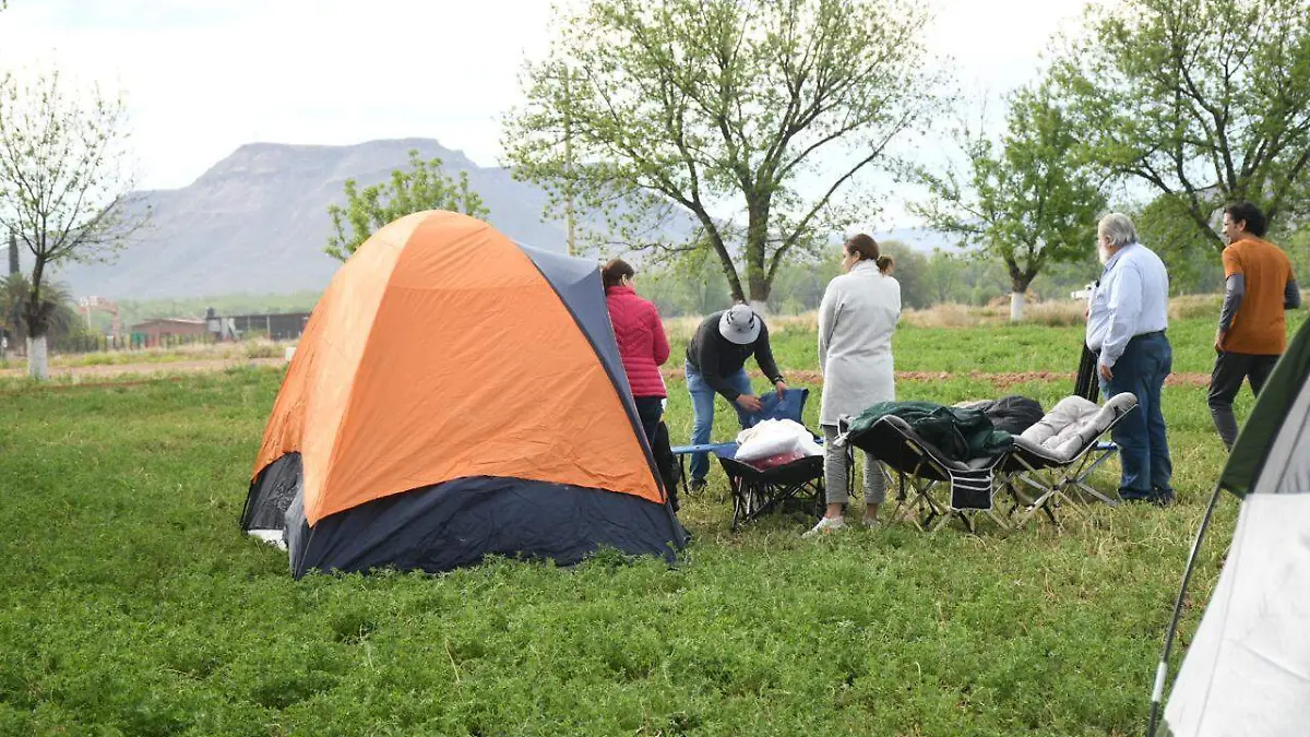 Familia torreonense disfrutará el eclipse en el campo