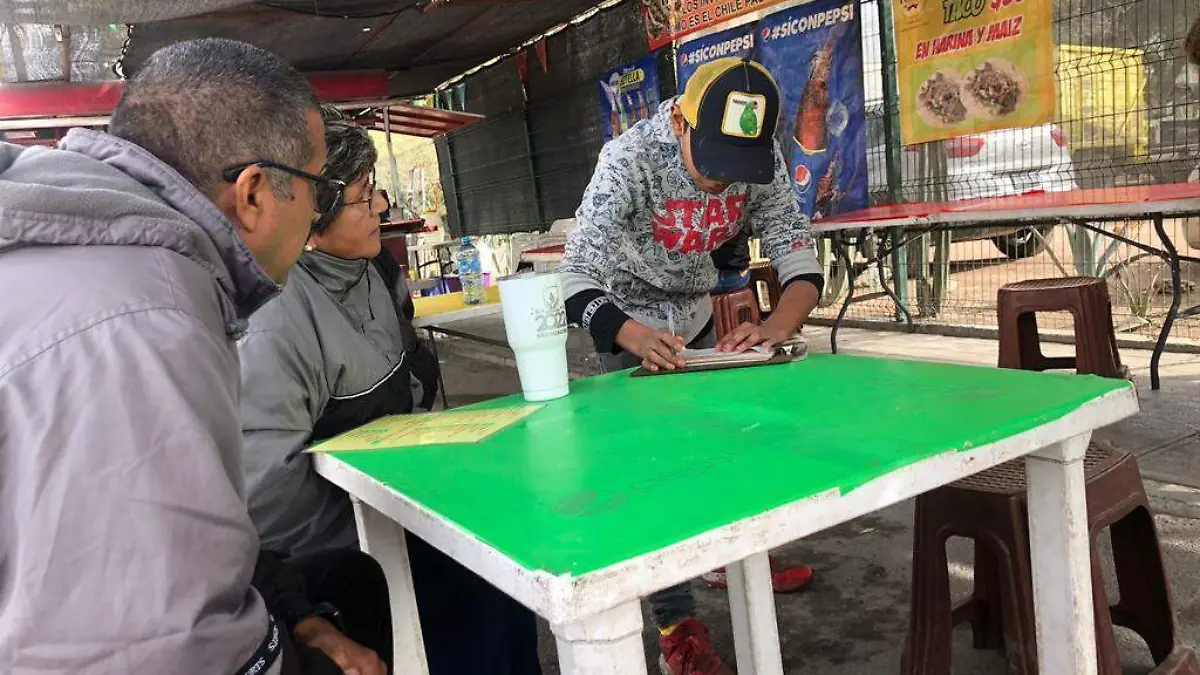 Miguel Saláiz, profesor de Educación Física en la Escuela Justo Sierra