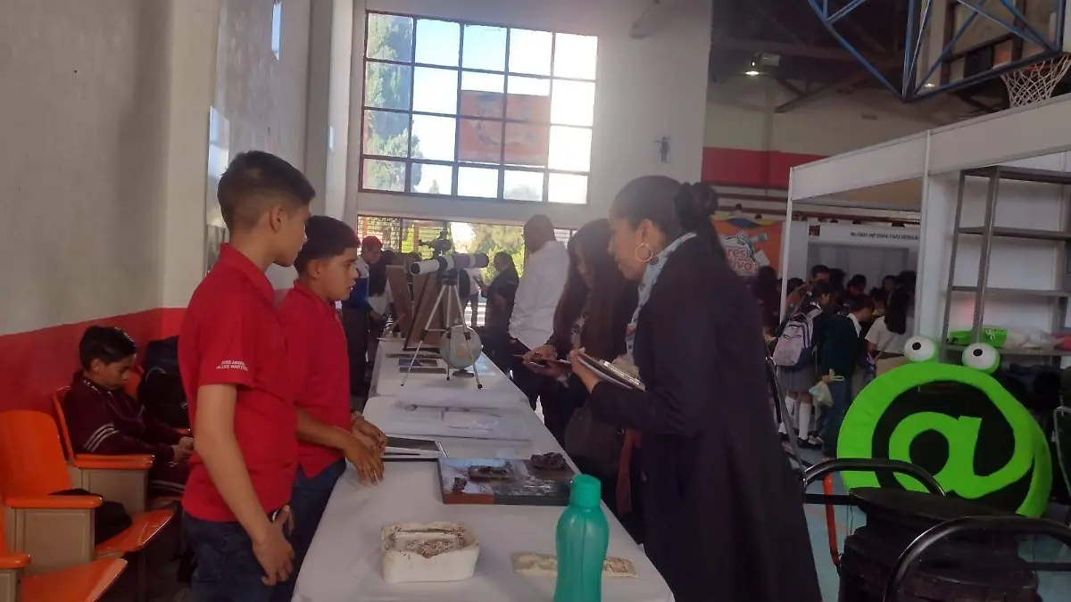 Exitosa participación de estudiantes canatlenses en concurso Jóvenes Creativos COCyTED