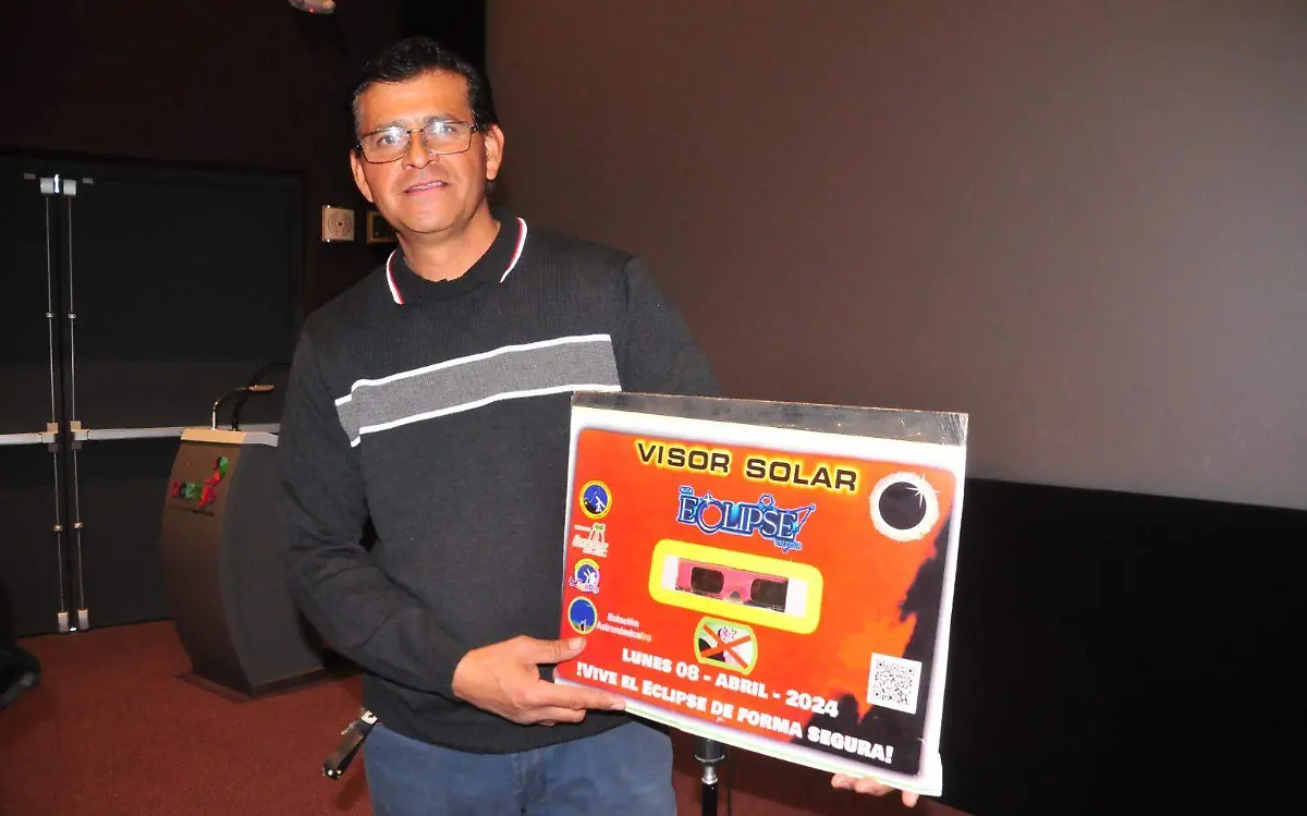 David César Fabián España, coordinador de eventos y logística del Grupo Astronómico Gómez Palacio y Ruta Eclipse