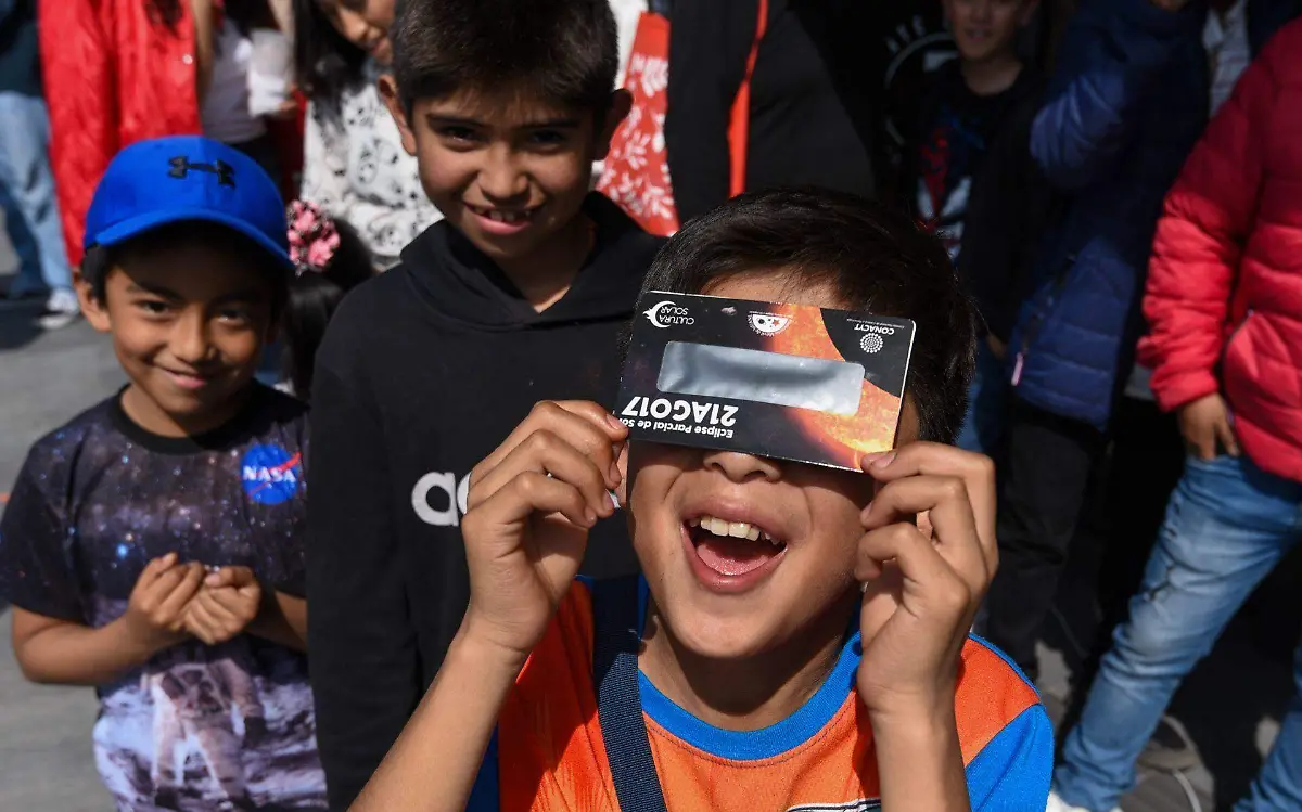 951434_Observación Eclipse Solar parcial Toluca -7.jpg _web