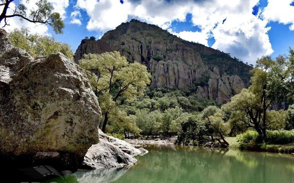 Charco azul 1