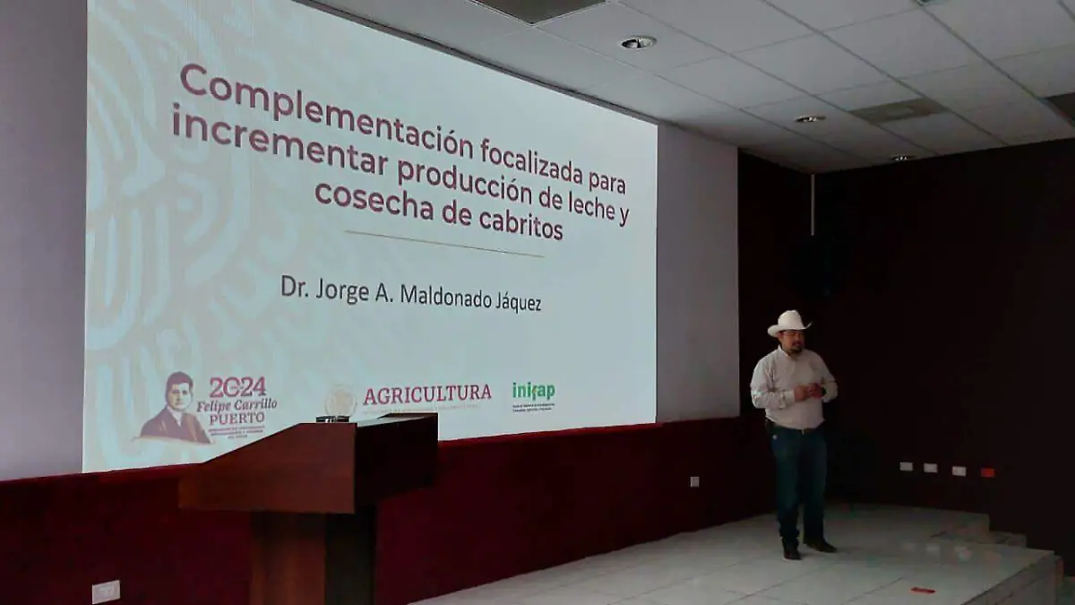Ciencias Biológicas de la UJED participa en Curso-taller