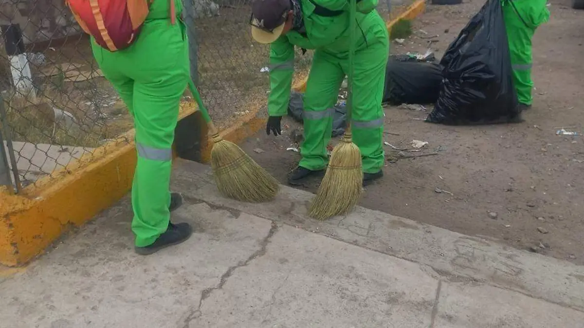 Realizan brigadas de limpieza en Gómez Palacio