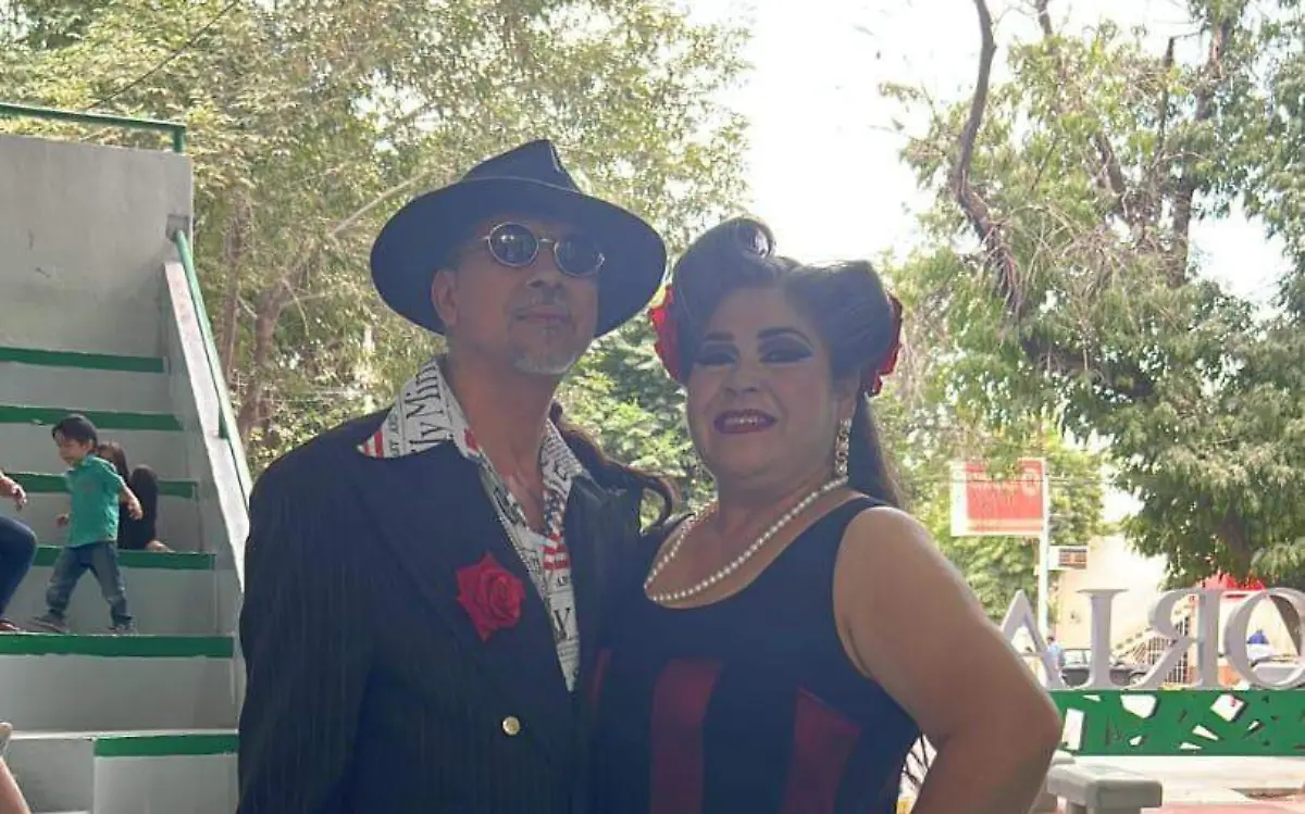 Festejan a las madres lerdenses con el programa “Los Amantes del Danzón”