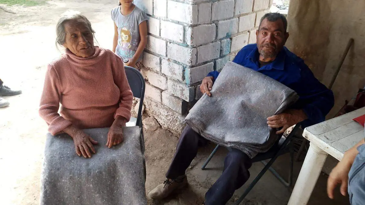 DIF de Gómez Palacio continúa con la entrega de cobertores