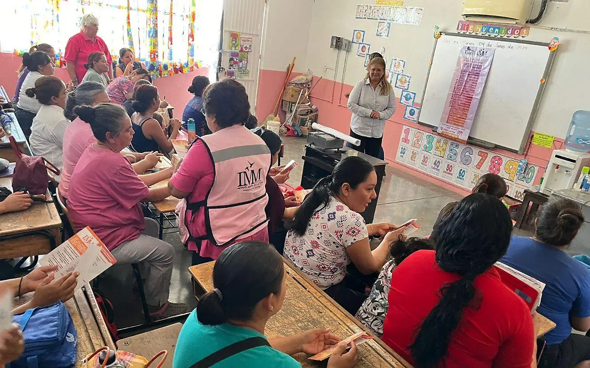 Imparte instituto de la mujer plática "Modalidades de la violencia" en la unión