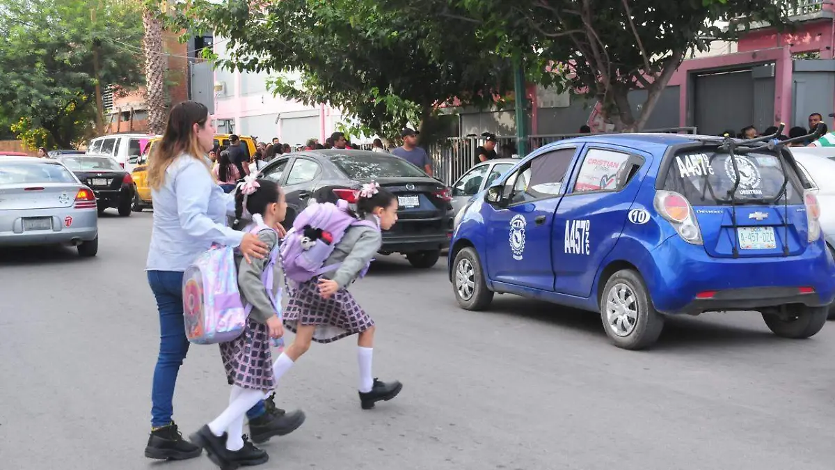 Regresan 150 mil estudiantes en La Laguna