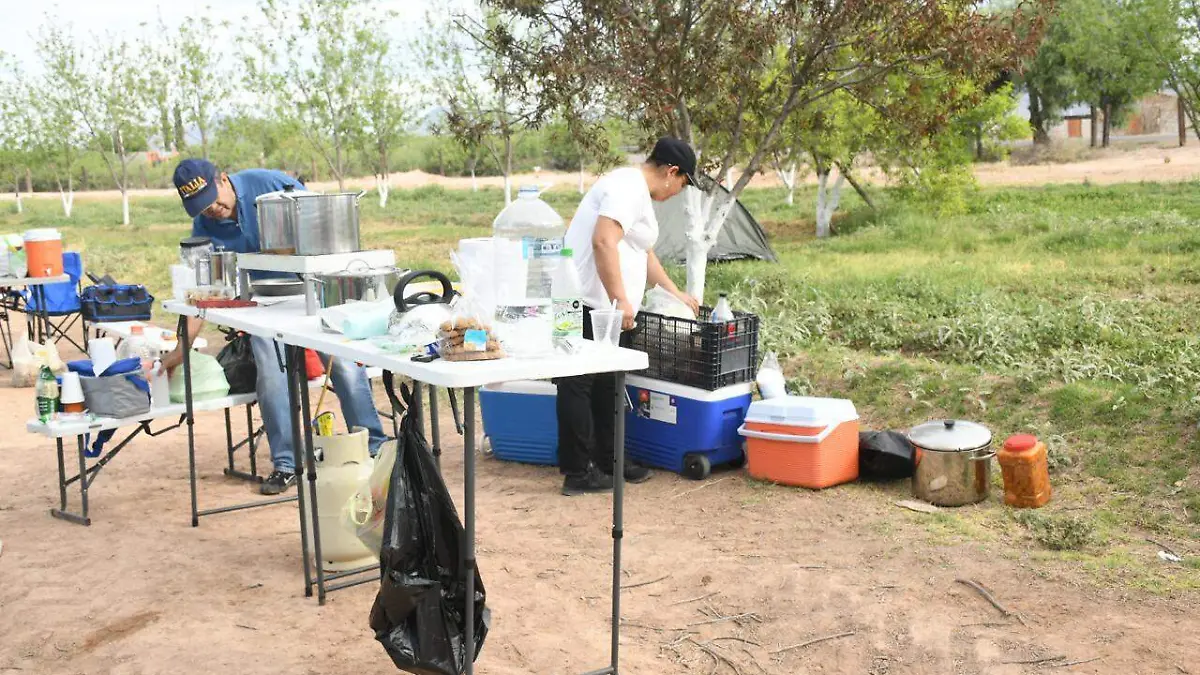 Familia torreonense disfrutará el eclipse en el campo
