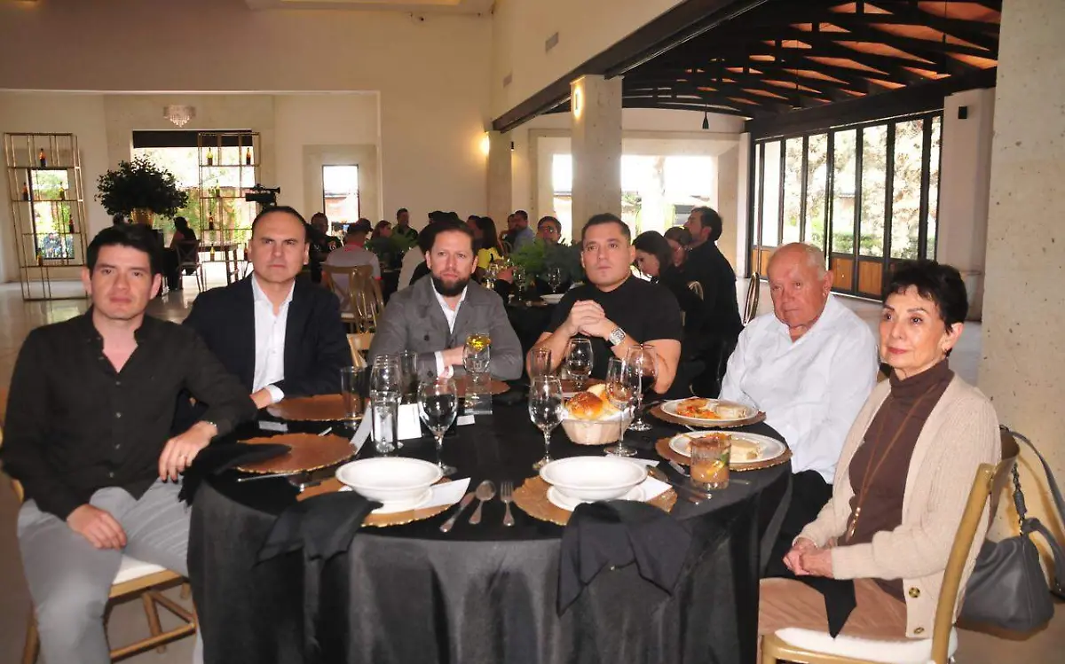 Reconocen labor del empresario Guillermo Murra