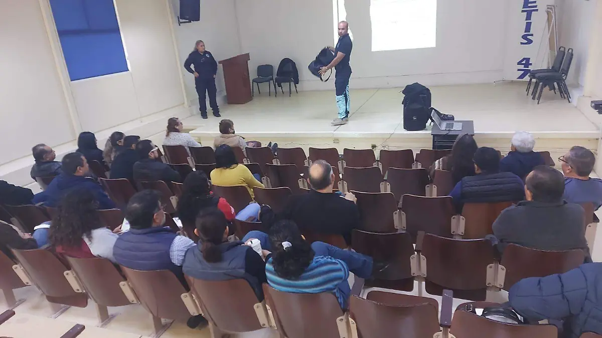 Imparte Seguridad Pública taller de “Prevención de Armas en Escuelas”