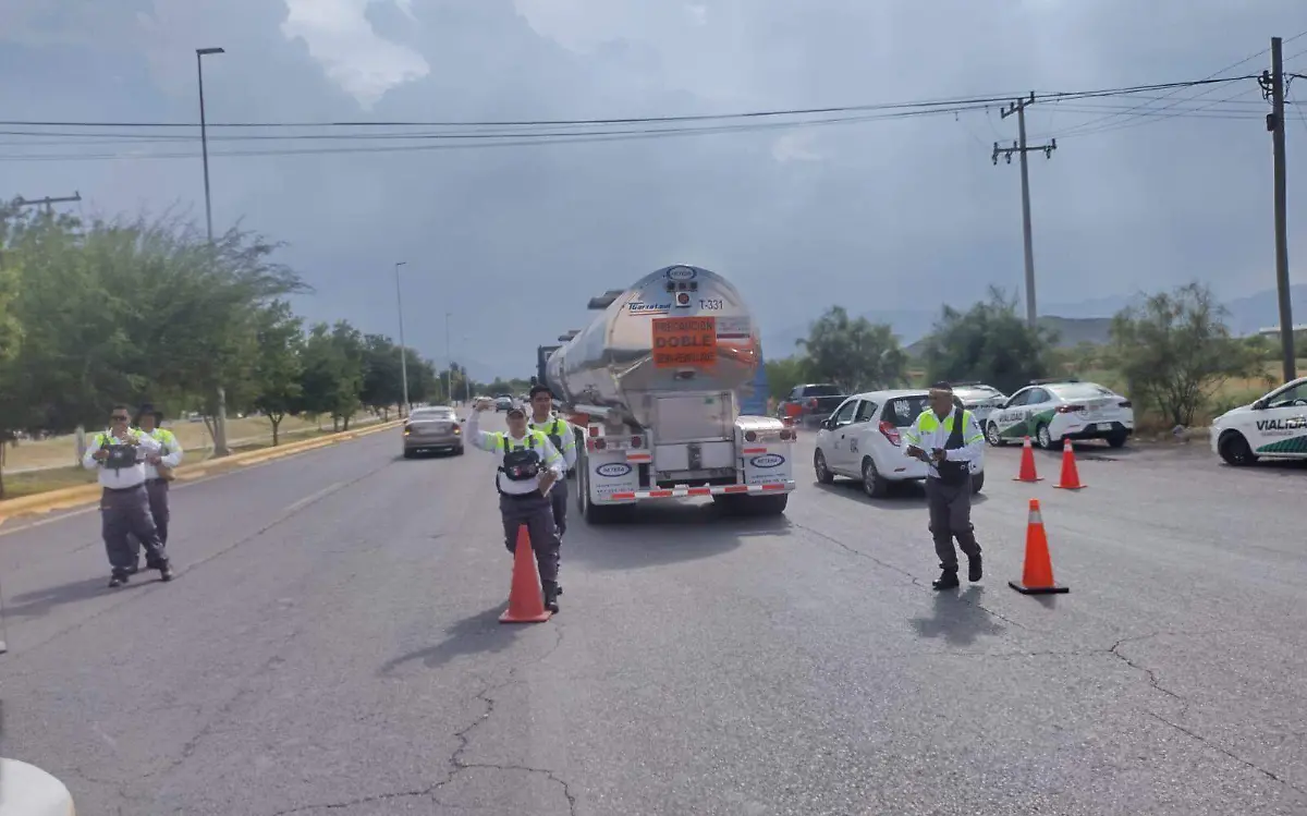 Continúa Operativo Radar en el bulevar Ejército Mexicano en Gómez Palacio