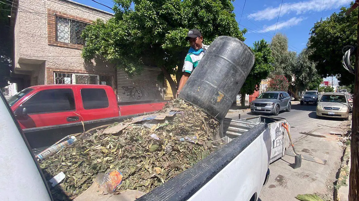 Realizan limpieza de periférico en Lerdo