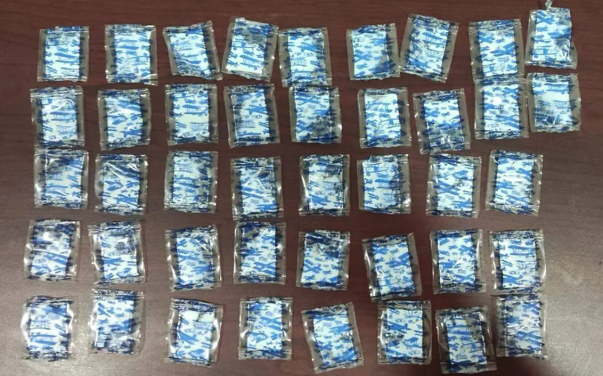 Aseguran en Gómez Palacio mochila con 119 dosis de droga
