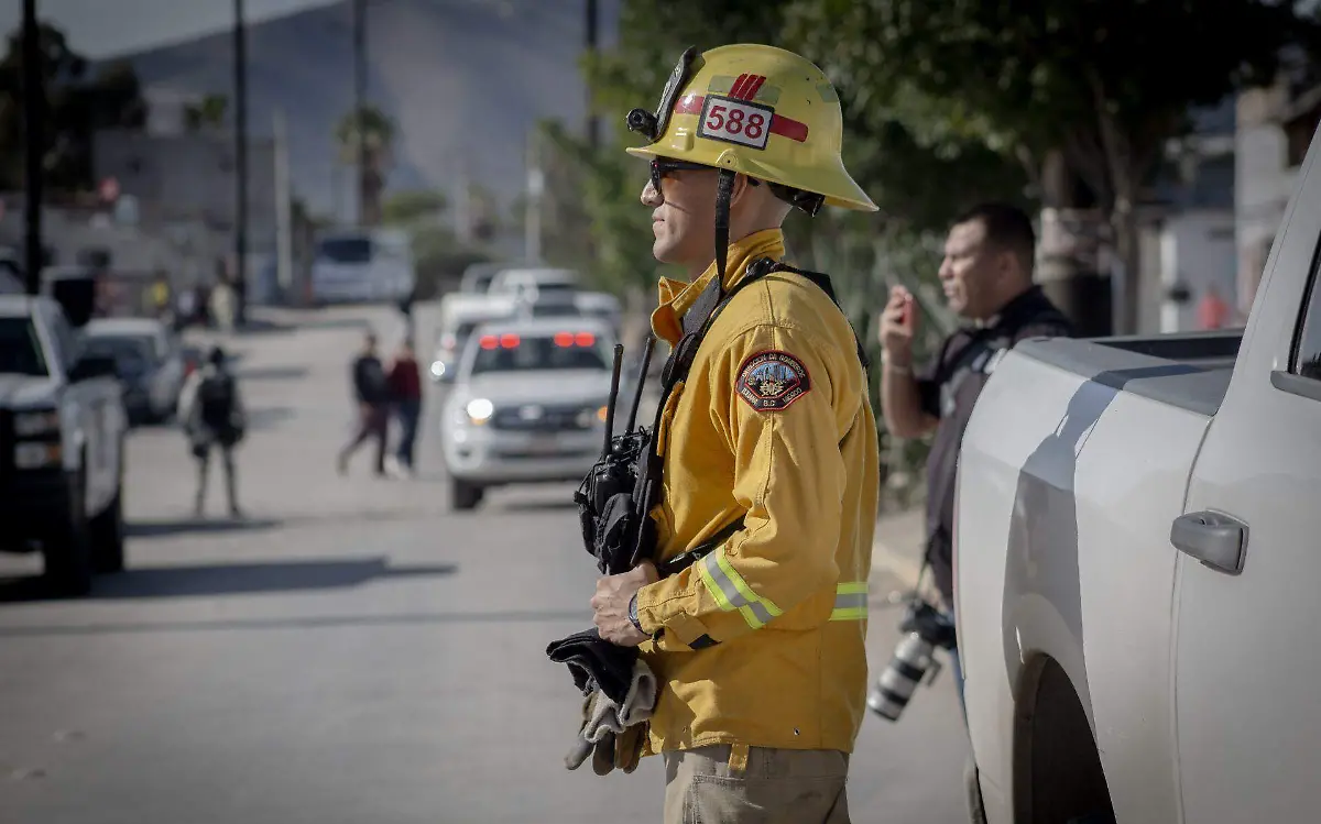 Bomberos en el lugar de los hechos