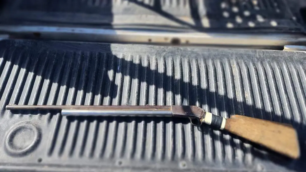 Hombre hiere de un balazo a su mascota