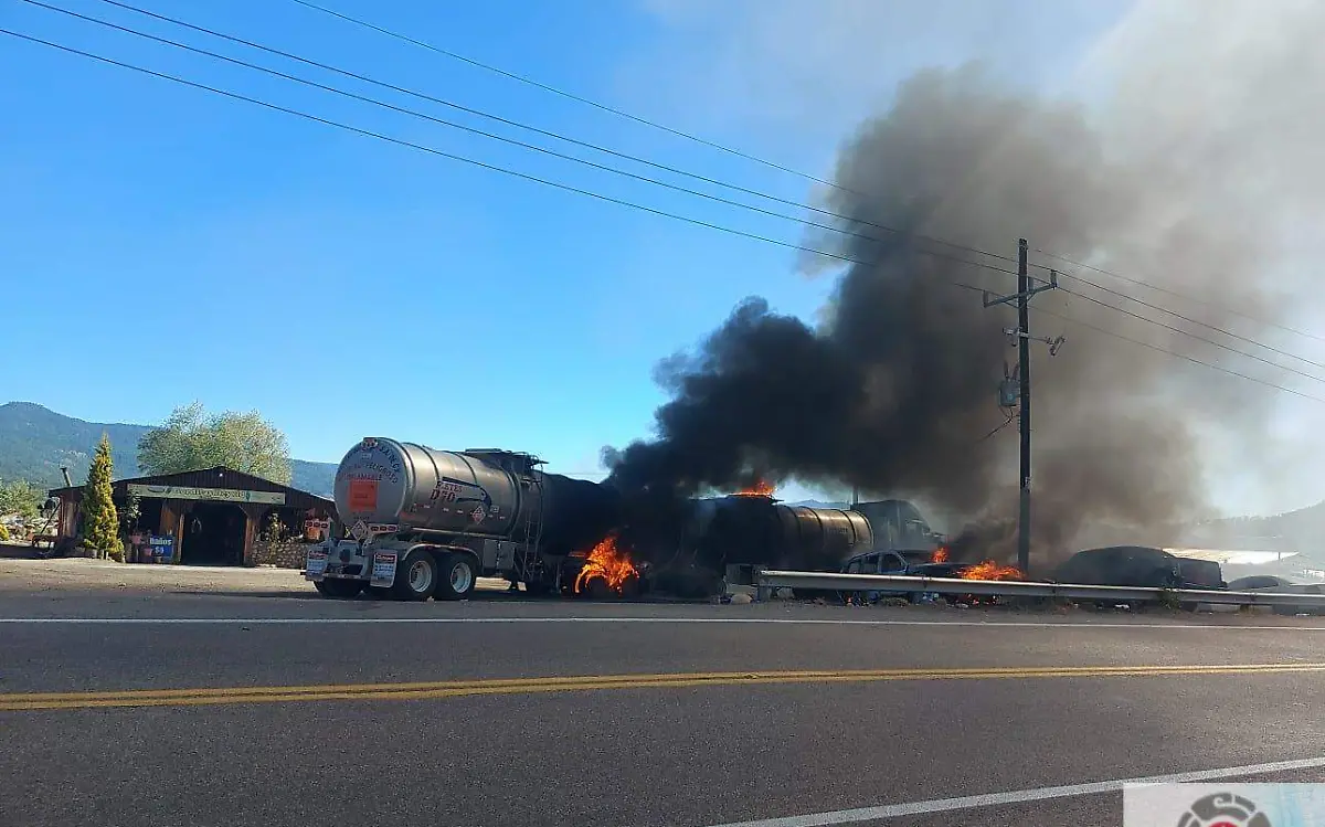 Pipa se incendia en Chavarría