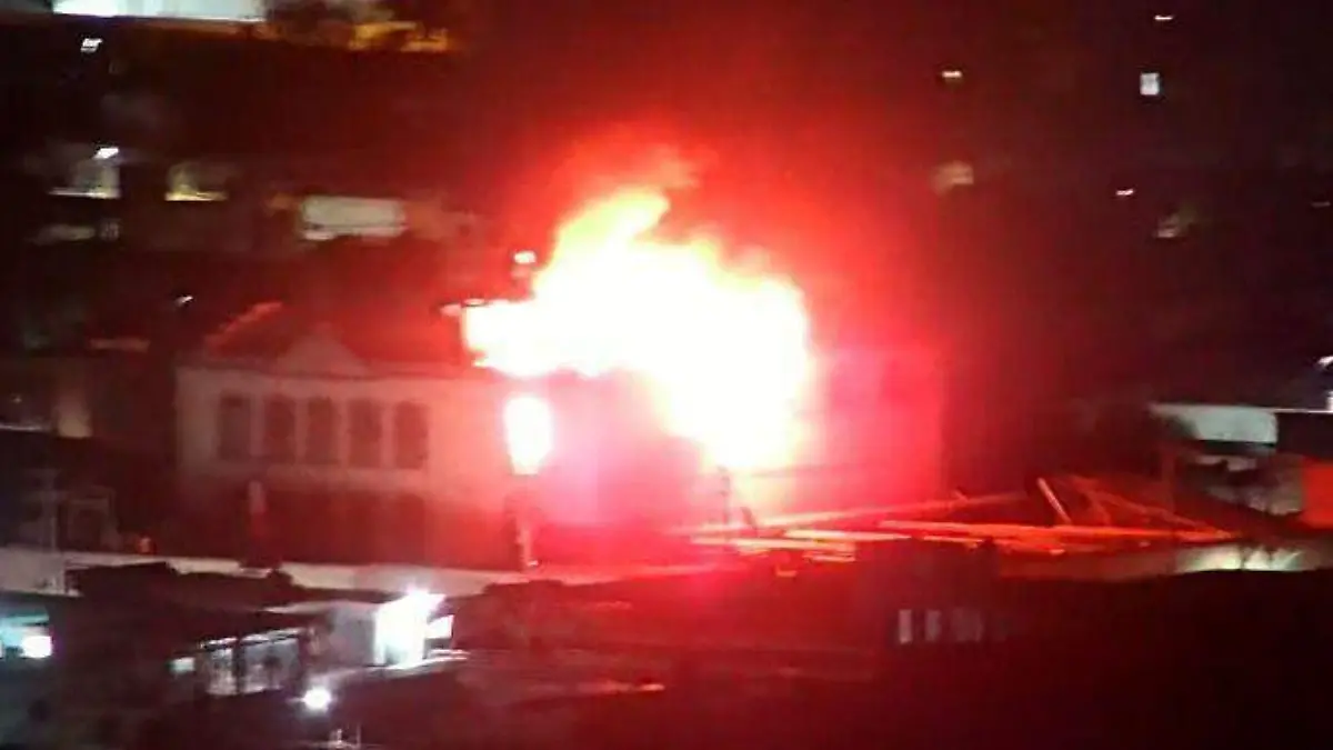Se incendia la Harinera La Providencia de Durango