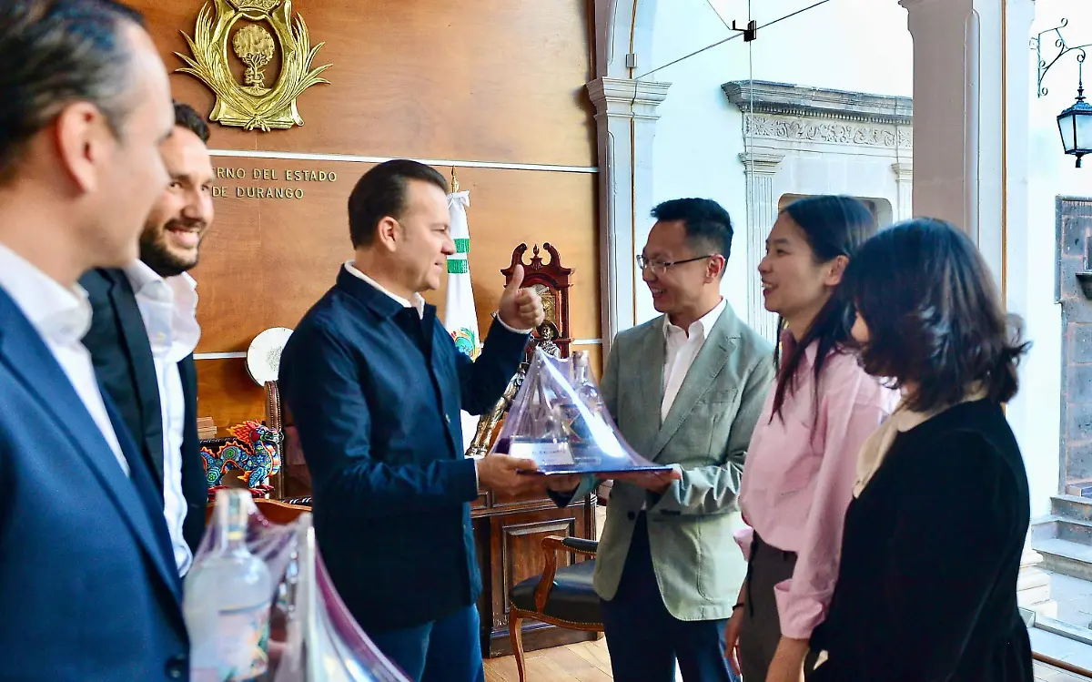 Se reúne Esteban Villegas con directivos de consorcios asiáticos