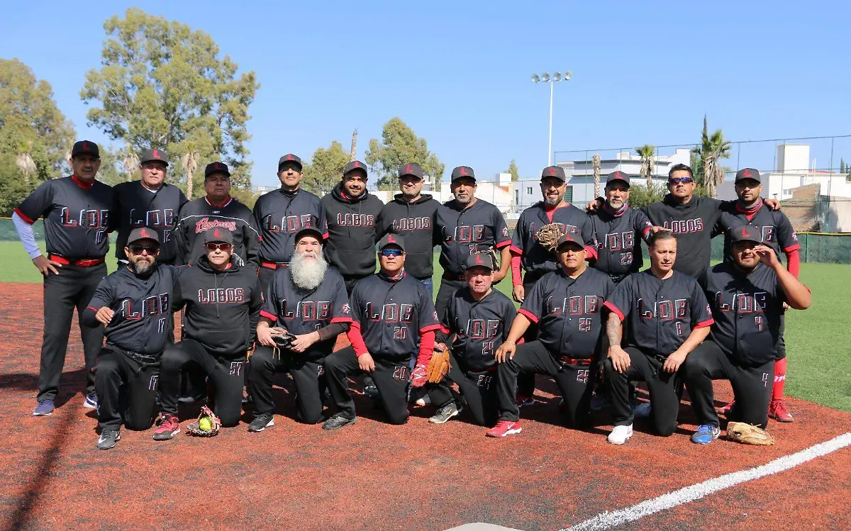 Multicampeonato con aullido