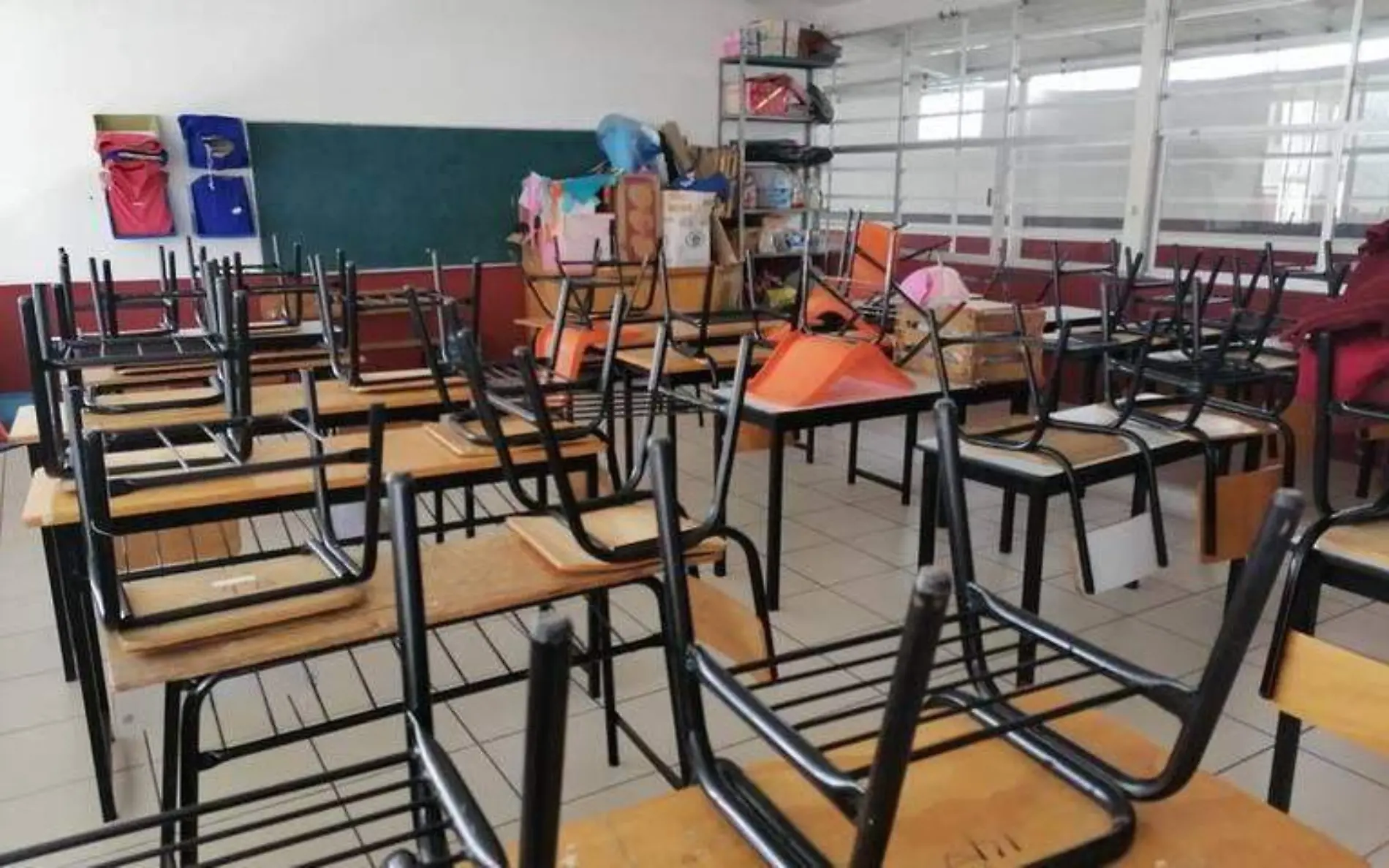 Salón de clases de escuelas públicas