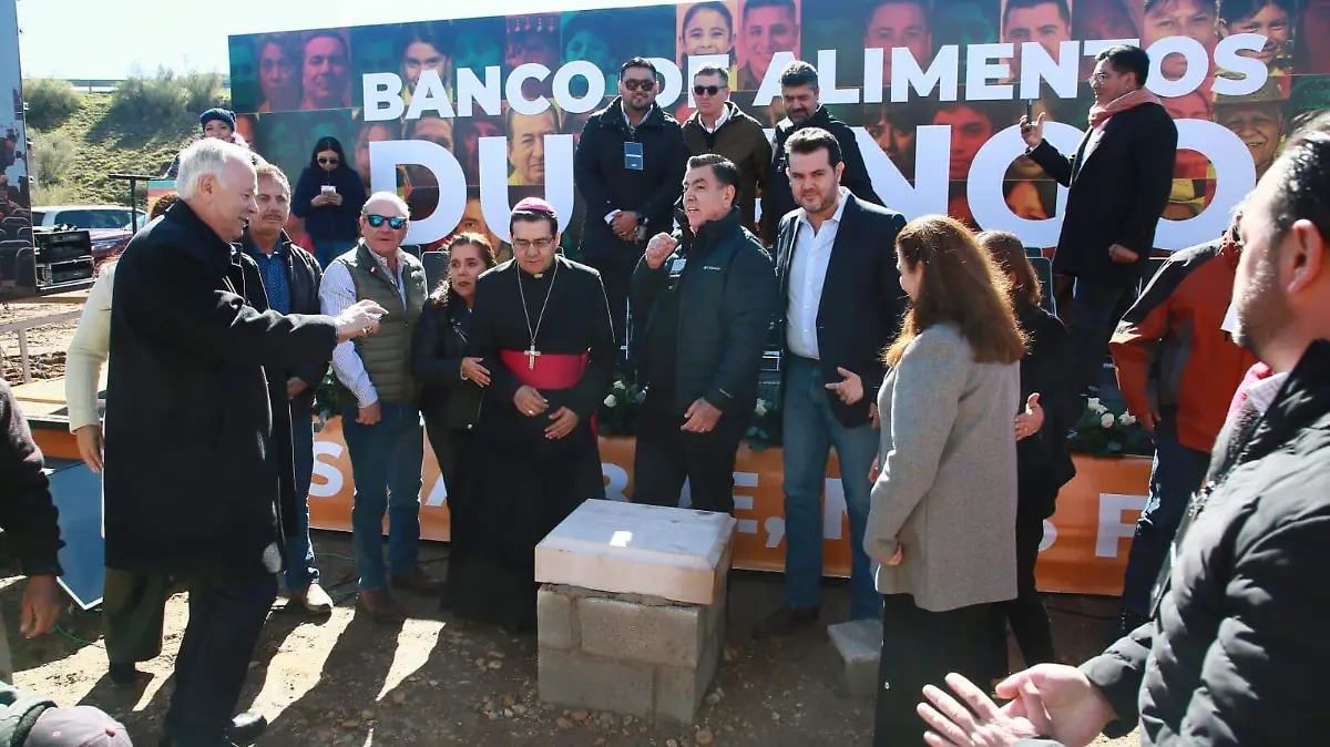 Colocan primera piedra del Banco de Alimentos de Durango