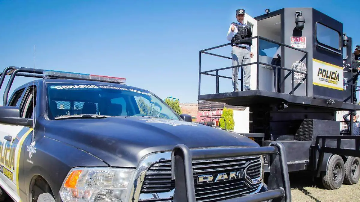 Entrega Toño Ocho nuevas unidades seguridad