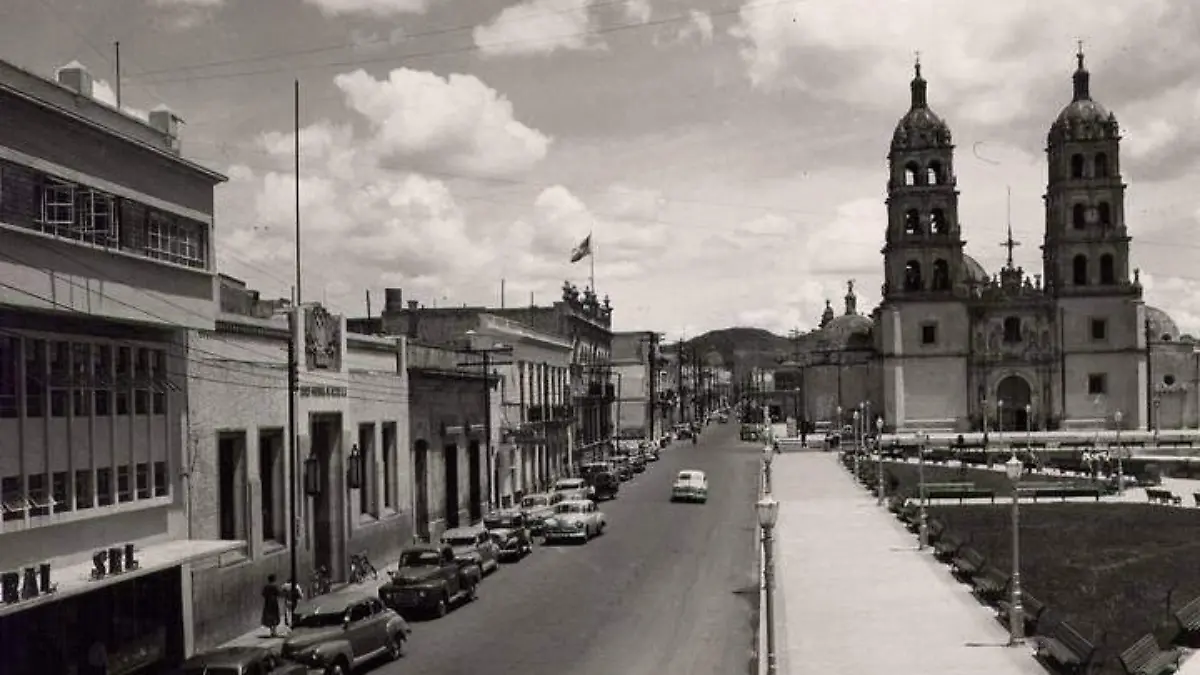 ¡Impactante! Imágenes del antes y después de la Plaza de Armas (2)