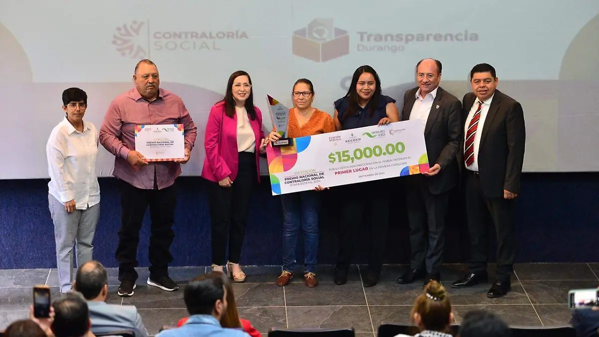 Entregan premio nacional de contraloría social 2024