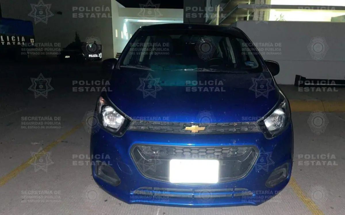 En Durango arrestan a policía de Zacatecas armado