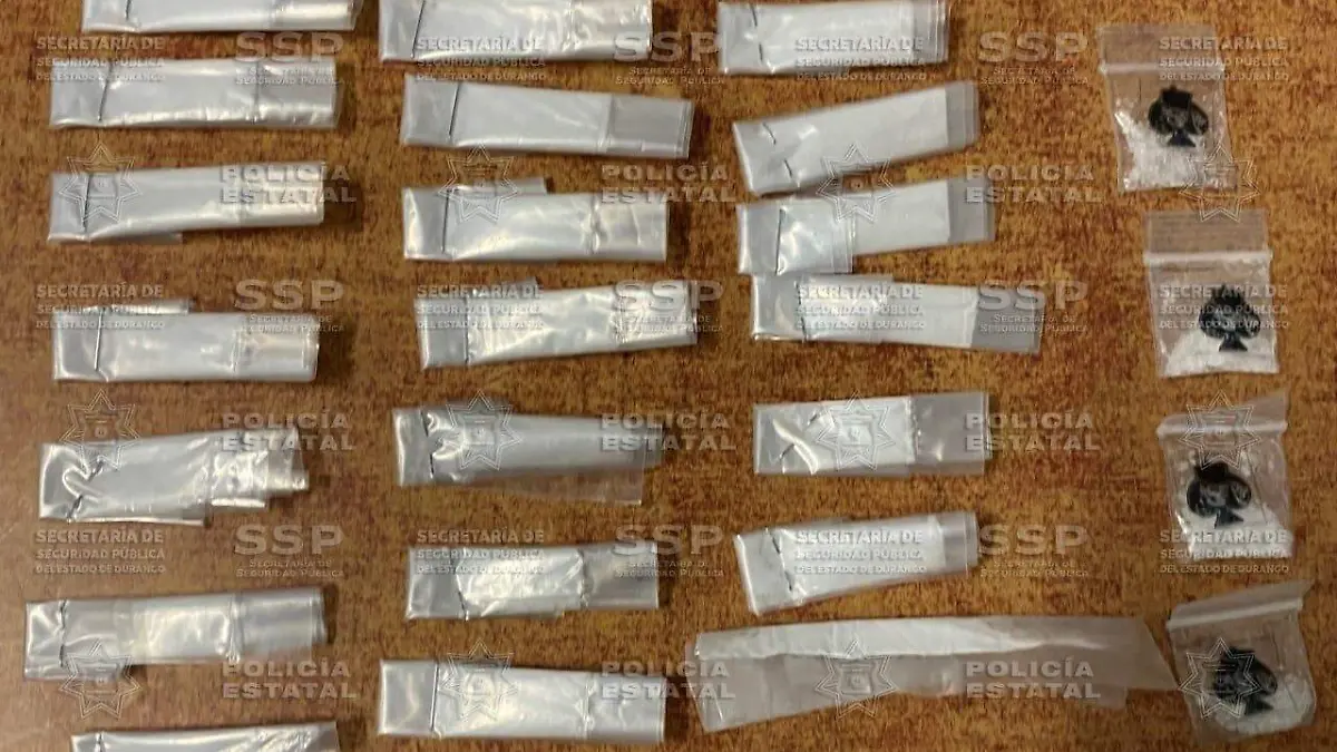 Conducía auto robado con dosis de droga en Durango