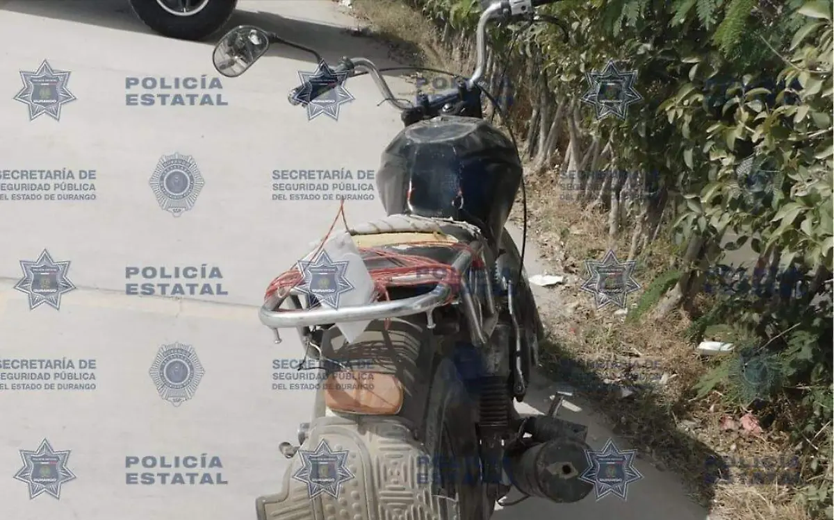 Conducía moto con serie alterada